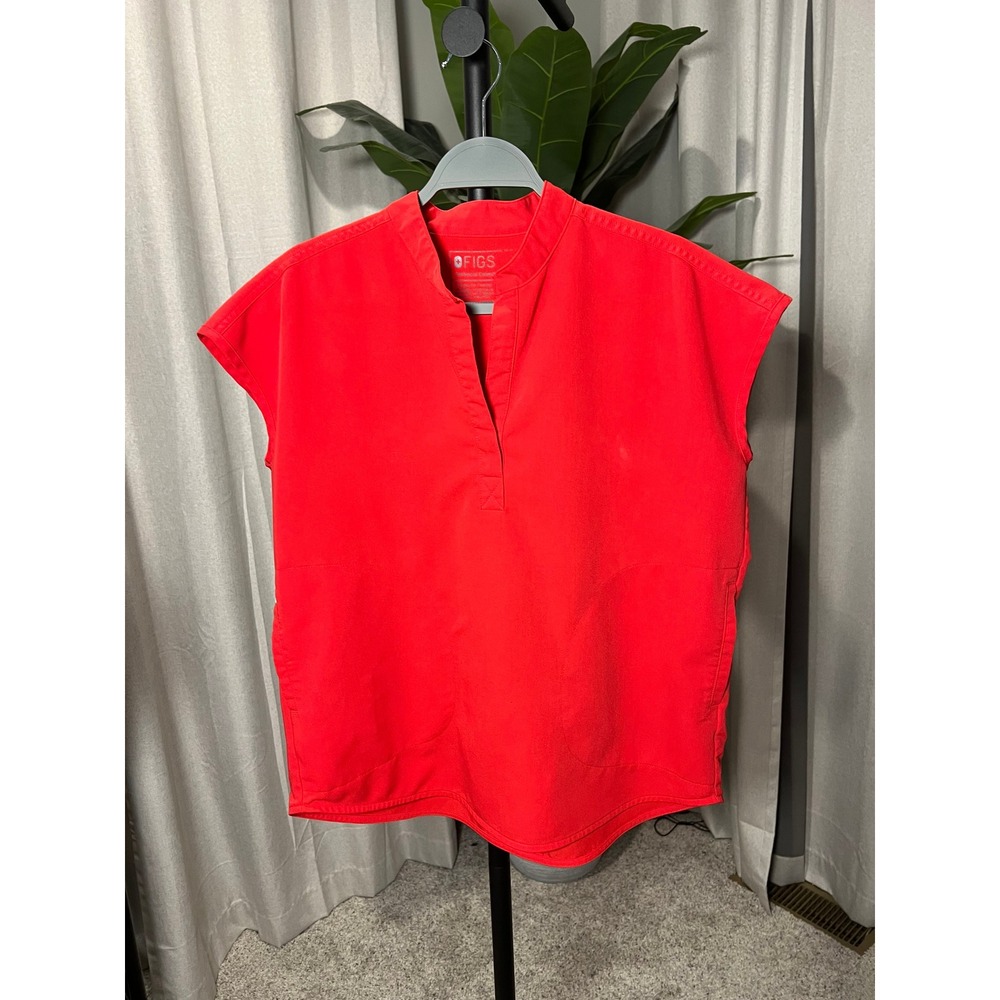 FIGS Technical Collection Red Mandarin Collar Split Neck Scrub Top Womens Small